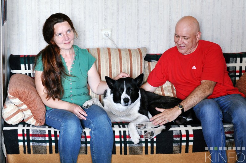 Aurika ir Algirdas Seleniai ir jų šuo Džiugas Marinos Juralevičiūtės nuotrauka