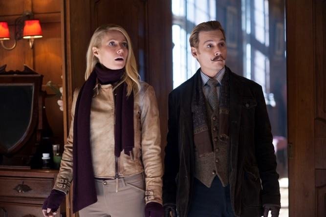 Kadras iš filmo „Ūsuotasis ponas Mortdecai“ „ACME Film“ archyvas