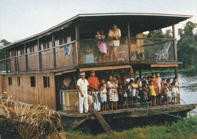 Laivų-poliklinikų sistema - lietuvio A. F. Bendoraičio išradimas. Laivas - poliklinika 'Lituania'. Nuotrauka iš filmo kūrėjų archyvo