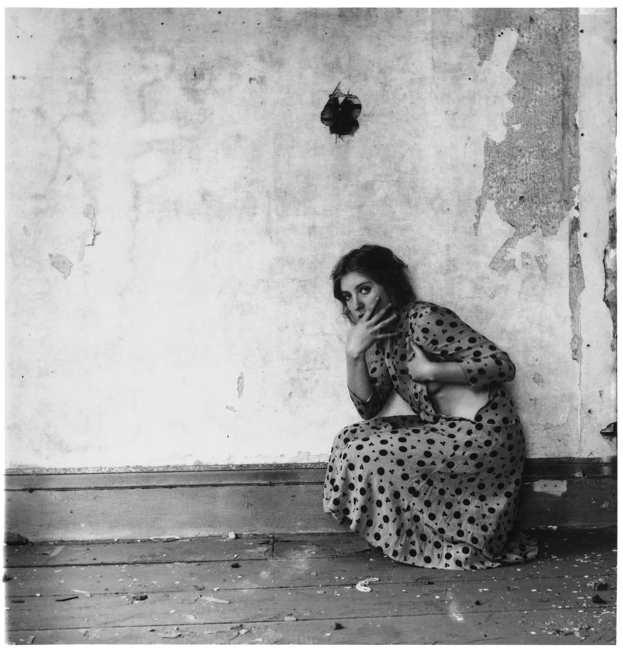 1239296074_francesca-woodman-from-polka-dots-providence-rhode-island-1976-p025_web_2-jpg