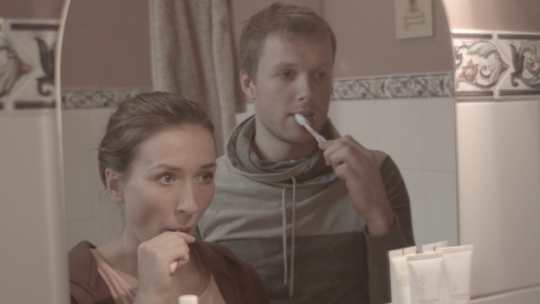 Kadras iš filmo „Tulpių nėra“