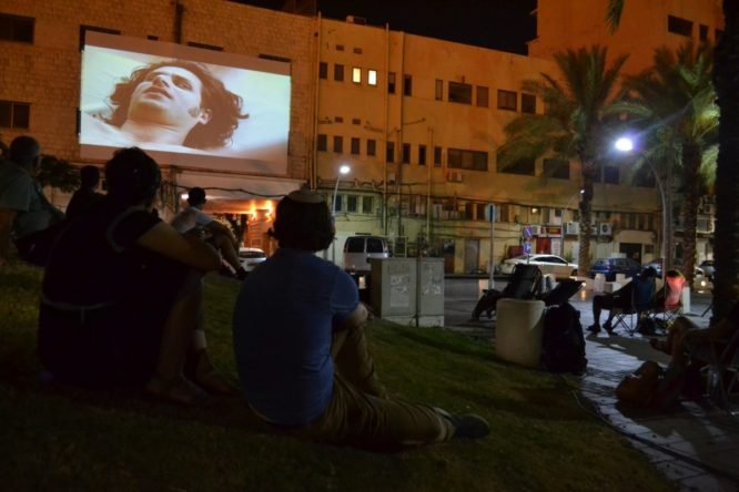 Nemokamas kinas po atviru dangumi Haifoje Fotografė Auksė Podolskytė